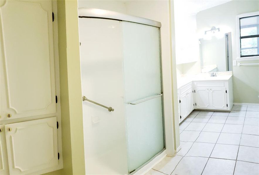 Image 7 of a home in . Image 7 of a home in .