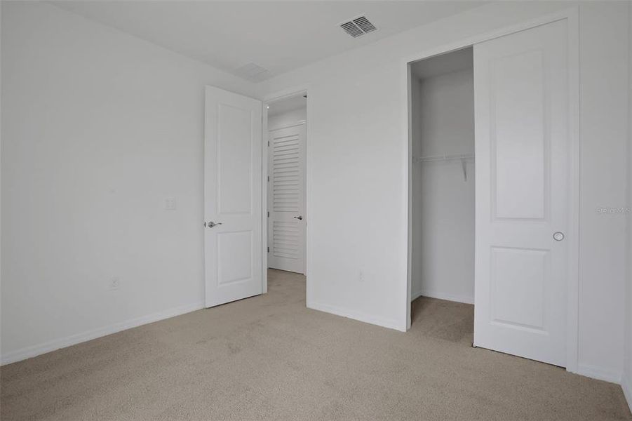 Spacious, unfurnished interior of a new home in Turnleaf, Punta Gorda (Image 17).