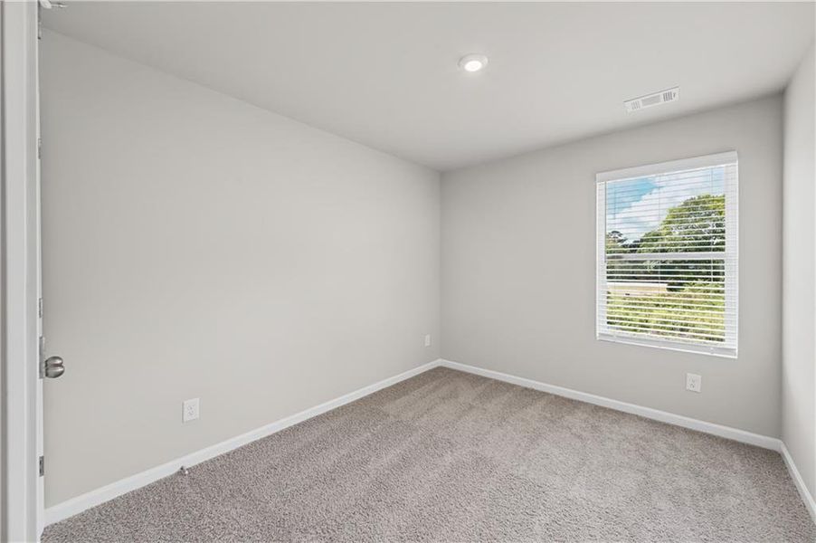 Spacious, unfurnished interior of a new home in Village Green, Adairsville (Image 14).