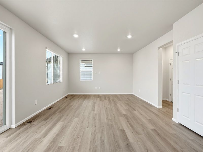 Spacious, unfurnished interior of a new home in Meridian Ranch, Peyton (Image 11).