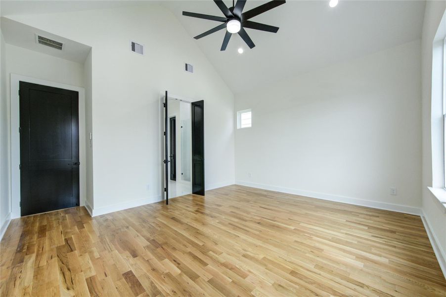 Spacious, unfurnished interior of a new home in , Houston (Image 15). Spacious, unfurnished interior of a new home in , Houston (Image 15).