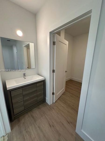 Image 28 of a home in .