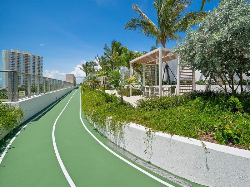 Community amenities in 2200 Brickell, Miami (Image 75). Community amenities in 2200 Brickell, Miami (Image 75).