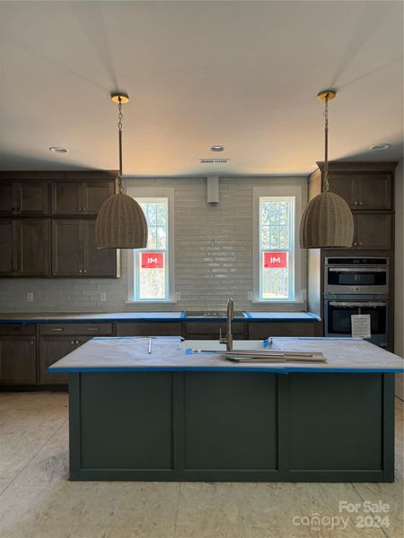 Kitchen Island & Lights