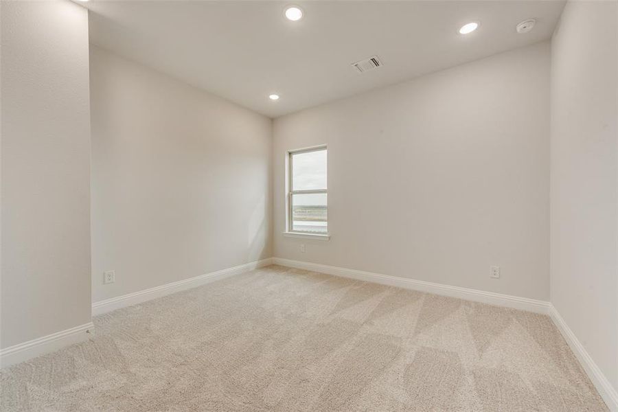 Spacious, unfurnished interior of a new home in Sutton Fields, Celina (Image 35).
