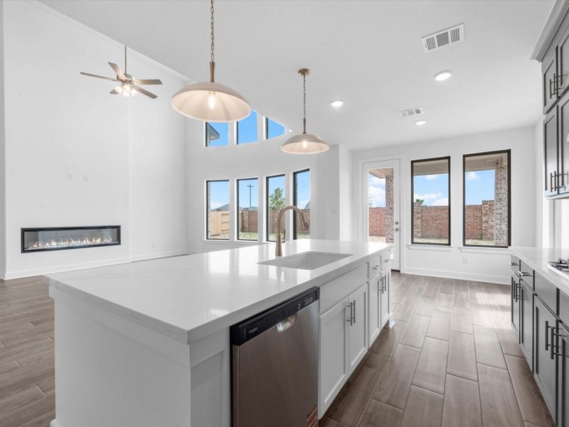 Furnished interior view inside a new home in Lago Mar, Texas City (Image 4).