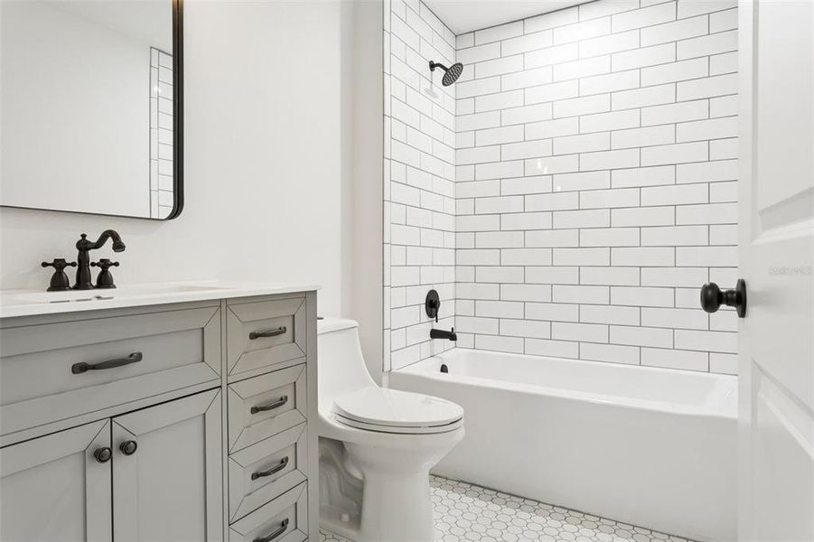 Furnished interior view inside a new home in , Weeki Wachee (Image 8).