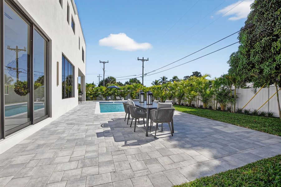 Exterior details and patio area of a home in , Boca Raton (Image 27).