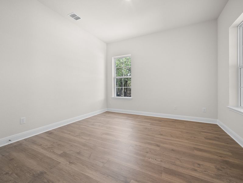 Representative unfurnished interior of a home built from the Live Oak by Beazer Homes in Cibolo Crossing, Universal City (Image 7). Representative unfurnished interior of a home built from the Live Oak by Beazer Homes in Cibolo Crossing, Universal City (Image 7).