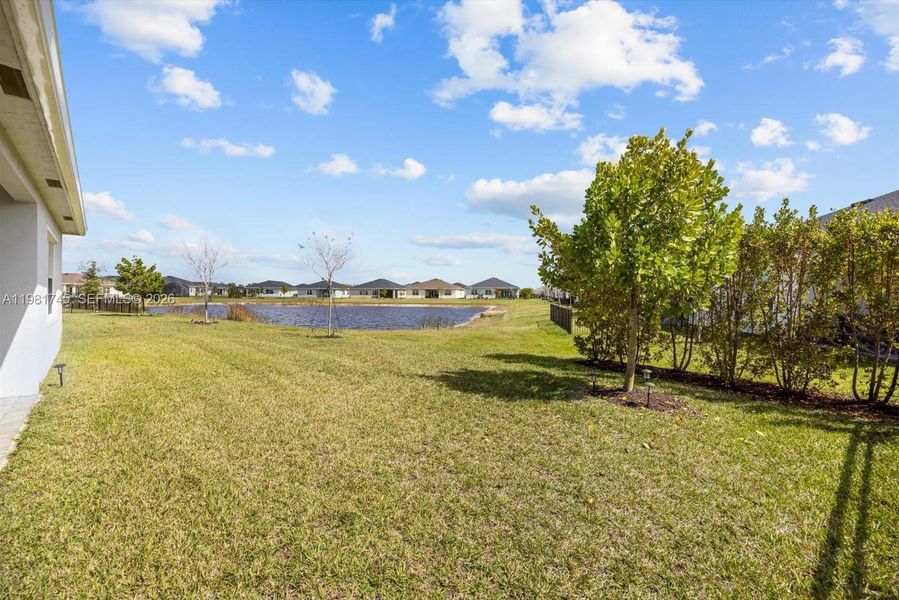 Exterior details and patio area of a home in Veranda Preserve, Port St. Lucie (Image 24).