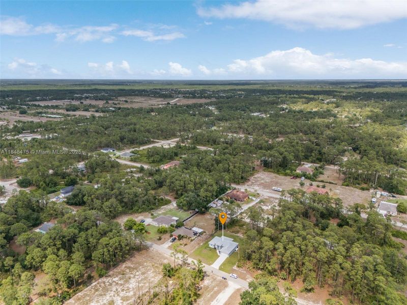 Image 13 of a home in . Image 13 of a home in .