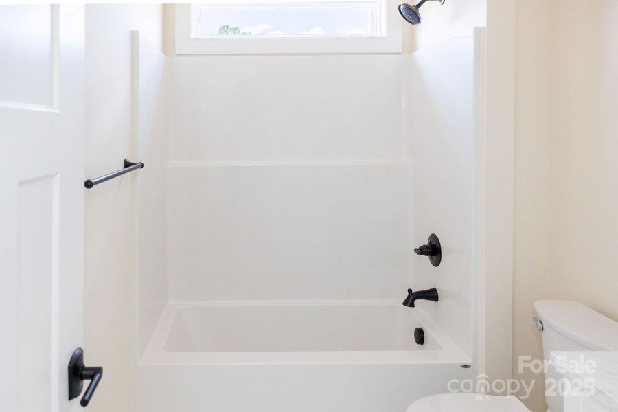 Image 16 of a home in .