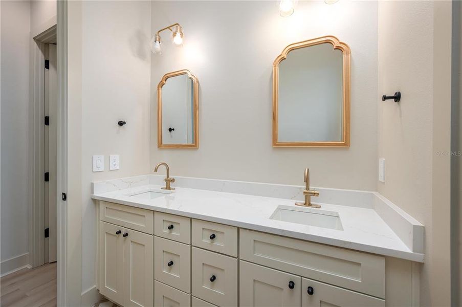 Furnished interior view inside a new home in , Lakeland (Image 5).