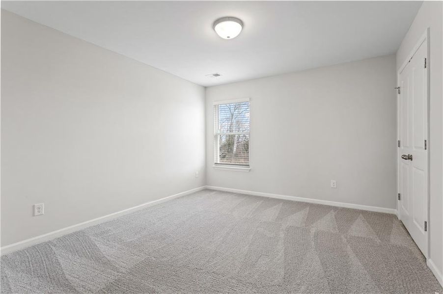 Spacious, unfurnished interior of a new home in Twin Lakes, Hoschton (Image 24).