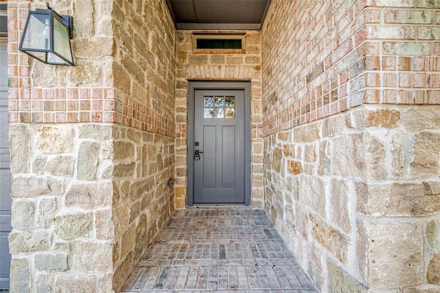 Exterior details and patio area of a home in , Needville (Image 4).