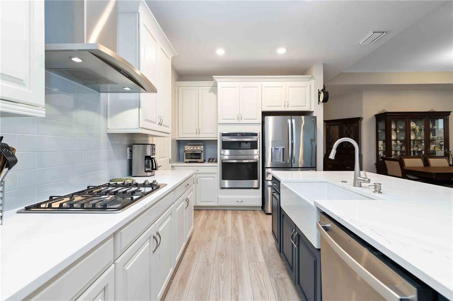 Furnished interior view inside a new home in , Lakewood Ranch (Image 33).