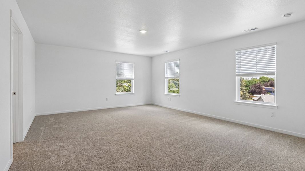 Spacious, unfurnished interior of a new home in Vantage, Berthoud (Image 28). Spacious, unfurnished interior of a new home in Vantage, Berthoud (Image 28).