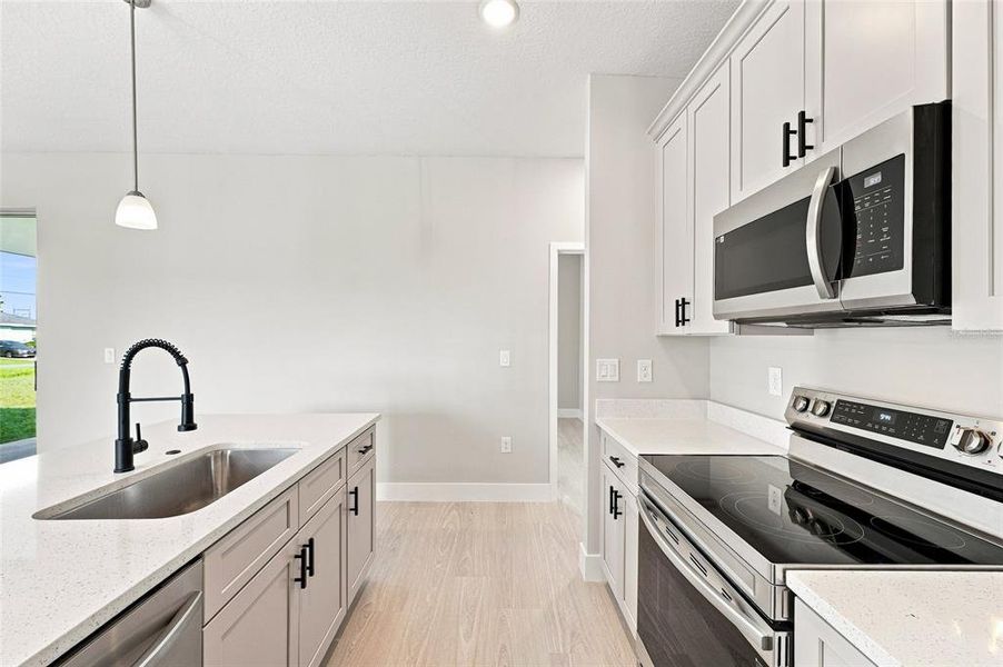 Furnished interior view inside a new home in , Ocala (Image 7).