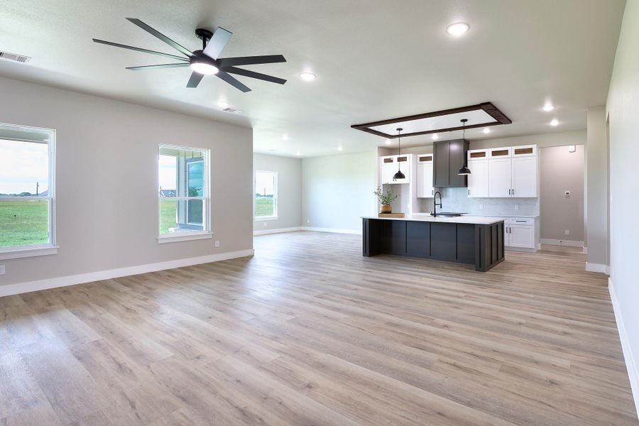 Spacious, unfurnished interior of a new home in , Angleton (Image 21).
