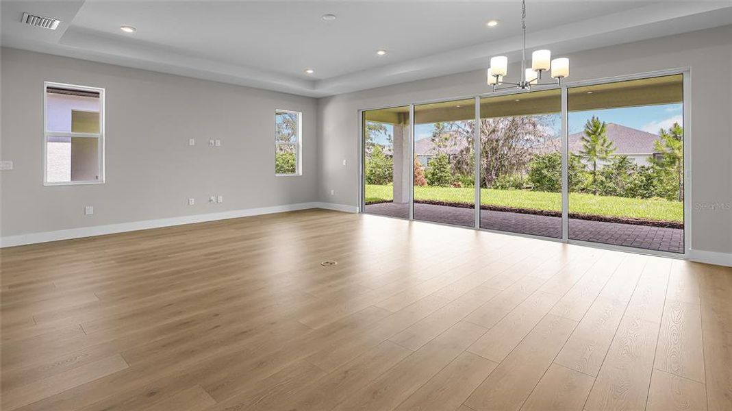 Spacious, unfurnished interior of a new home in Woodland Preserve, Parrish (Image 31).