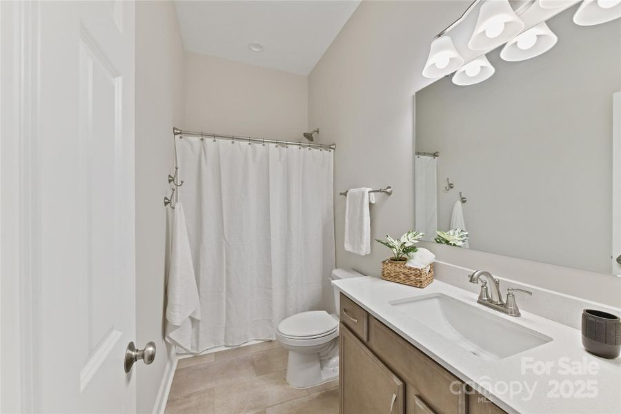 Full Bath with tub/shower combination!