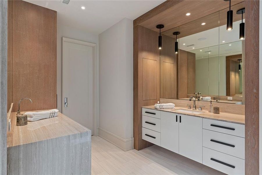 Furnished interior view inside a new home in , Atlanta (Image 13).