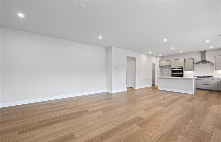 Spacious, unfurnished interior of a new home in Anderson Point Estates, McDonough (Image 14).