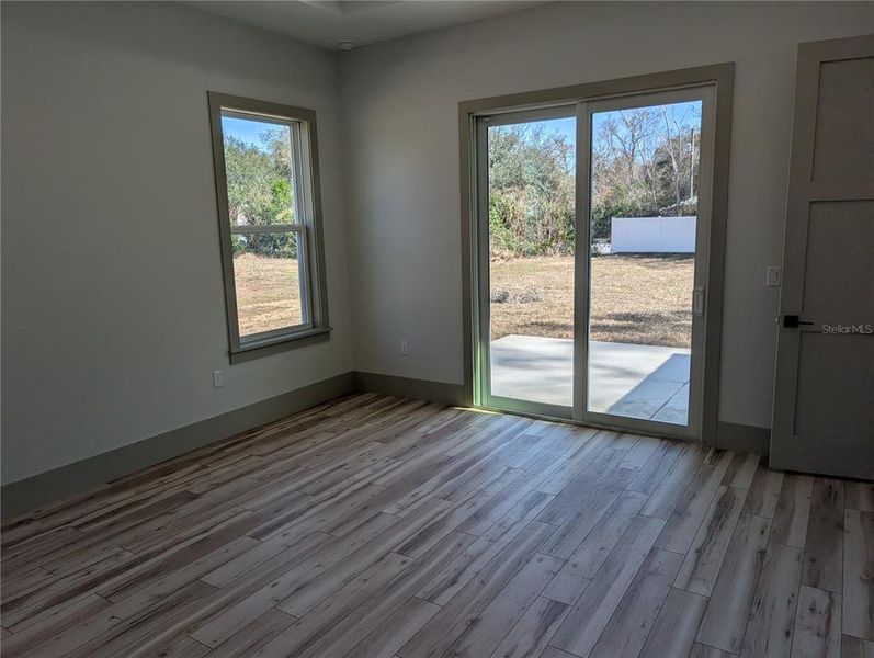 Spacious, unfurnished interior of a new home in , Ocala (Image 17).