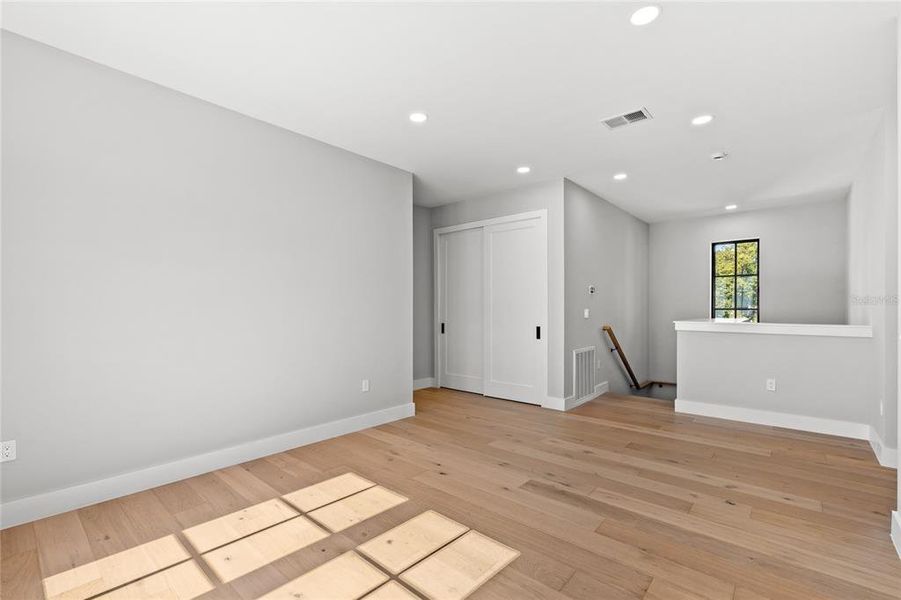 Spacious, unfurnished interior of a new home in , Orlando (Image 29). Spacious, unfurnished interior of a new home in , Orlando (Image 29).