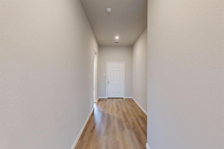 Spacious, unfurnished interior of a new home in Mobberly Farms, Pilot Point (Image 33). Spacious, unfurnished interior of a new home in Mobberly Farms, Pilot Point (Image 33).