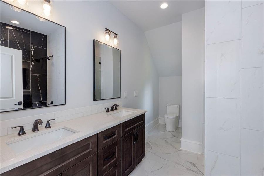 Furnished interior view inside a new home in , Roswell (Image 49).