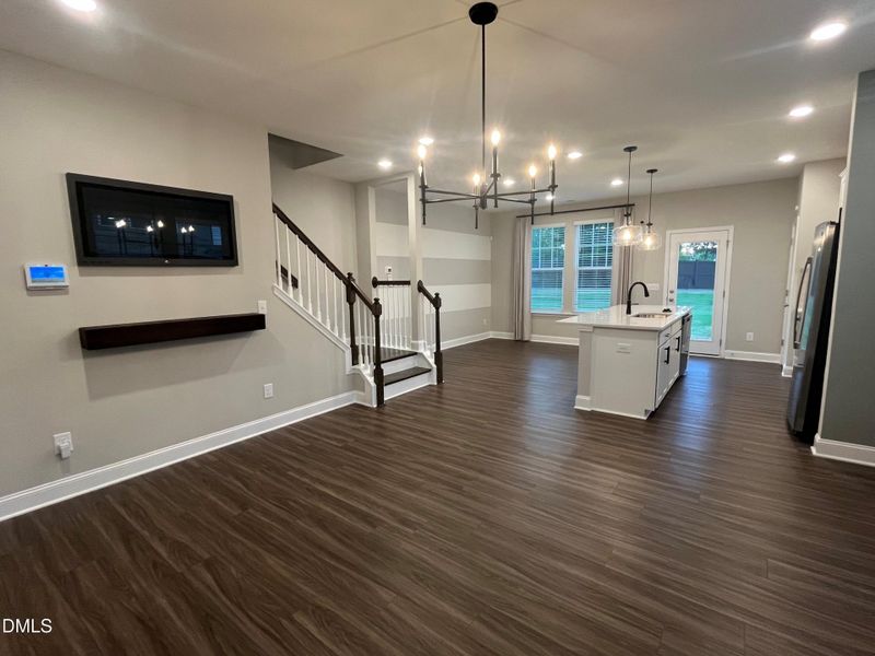 Model 48 Kitchen and dining area