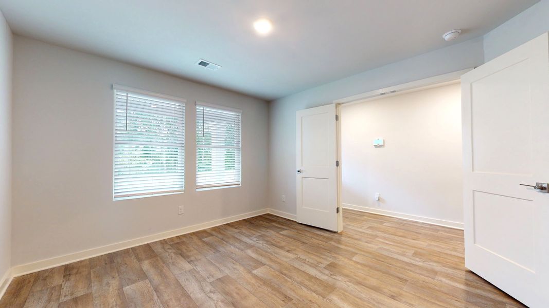 5br New Home in Fairburn, GA.  - Slide 4