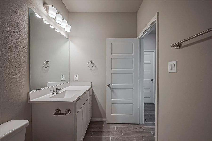 Furnished interior view inside a new home in Lago Mar, Texas City (Image 14). Furnished interior view inside a new home in Lago Mar, Texas City (Image 14).