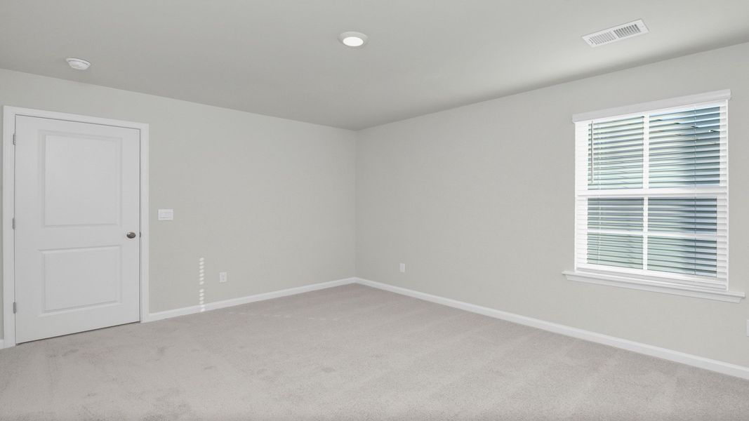Spacious, unfurnished interior of a new home in Hunter's Branch, Hopkins (Image 35).