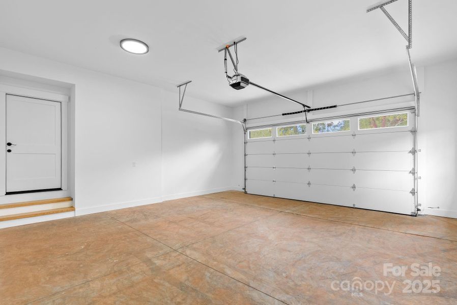 Image 45 of a home in .