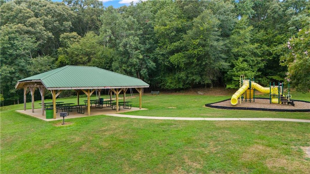 Community amenities in Aberdeen, Hoschton (Image 13).