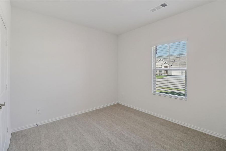 Spacious, unfurnished interior of a new home in Southridge - Signature Series, Princeton (Image 35). Spacious, unfurnished interior of a new home in Southridge - Signature Series, Princeton (Image 35).