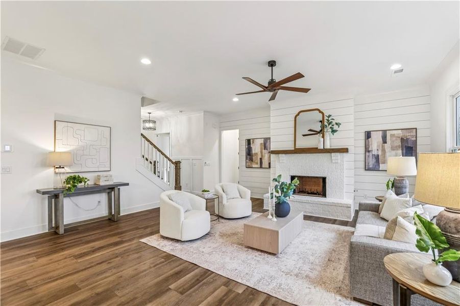 Furnished interior view inside a new home in , Dawsonville (Image 37).