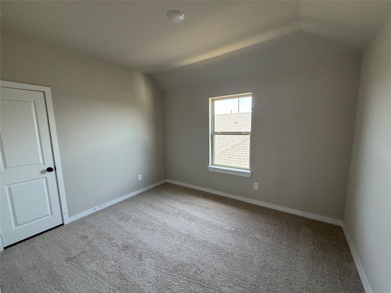 Spacious, unfurnished interior of a new home in Austin Point, Richmond (Image 11).