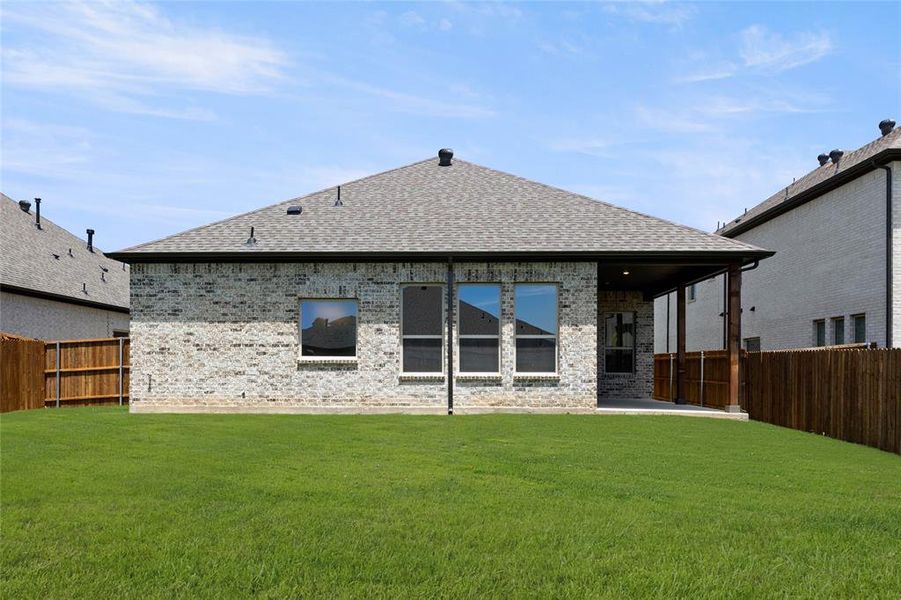 1015 Moss Grove-Back-2 1015 Moss Grove-Back-2