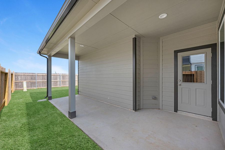 Exterior details and patio area of a home in Grand Oaks Village, Houston (Image 3). Exterior details and patio area of a home in Grand Oaks Village, Houston (Image 3).