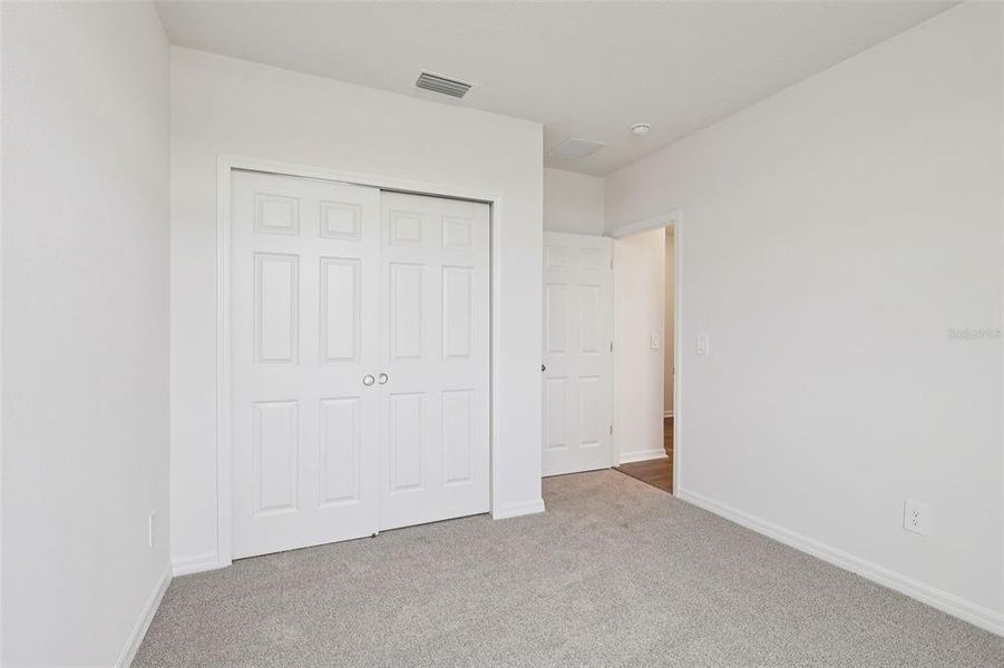 Spacious, unfurnished interior of a new home in The Reserve at Twin Lakes, St. Cloud (Image 22).