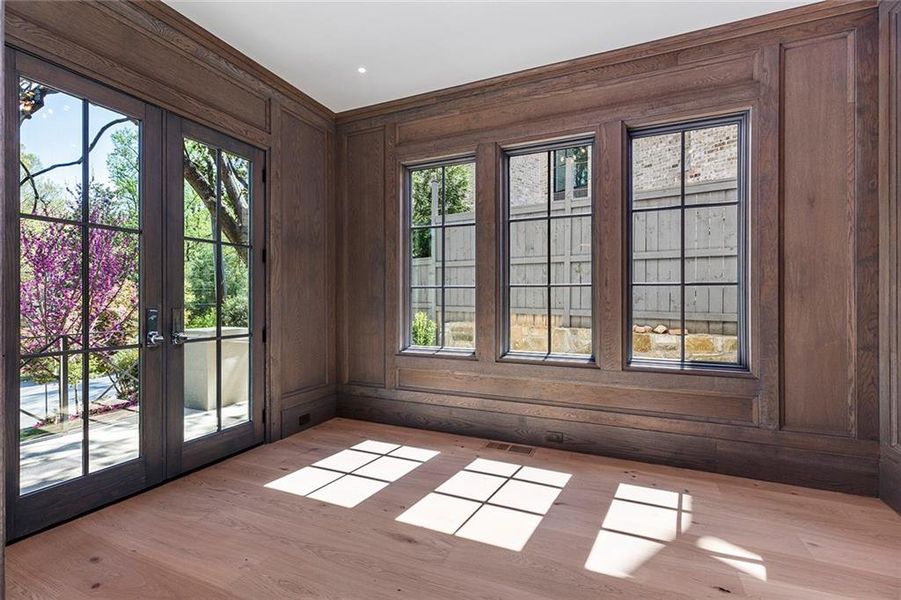 Spacious, unfurnished interior of a new home in , Atlanta (Image 41).