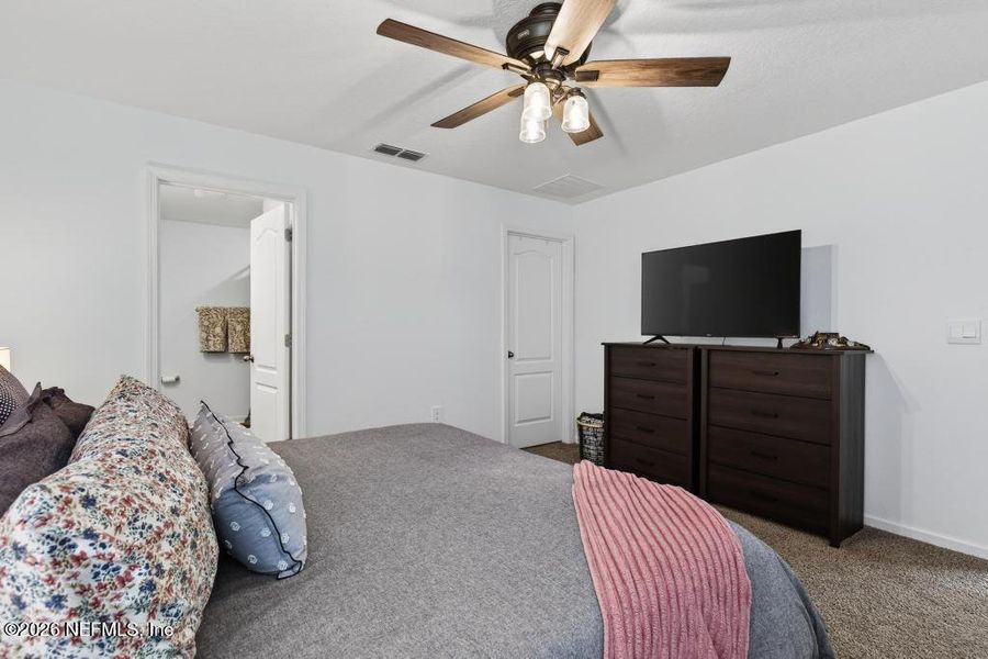 Furnished interior view inside a new home in Cross Creek Express, Green Cove Springs (Image 28).