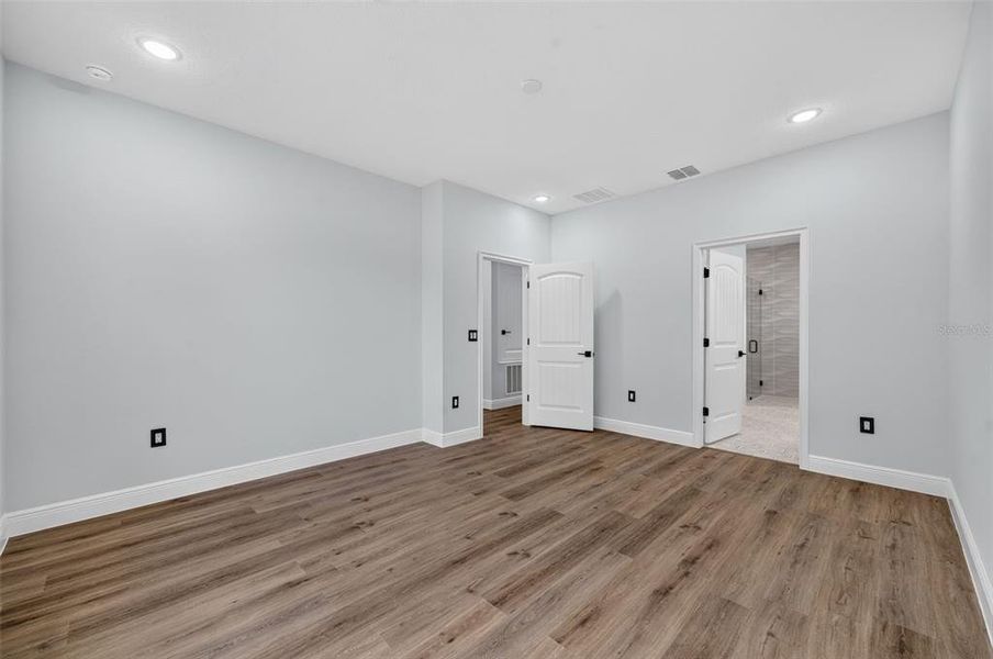 Spacious, unfurnished interior of a new home in , Poinciana (Image 31).