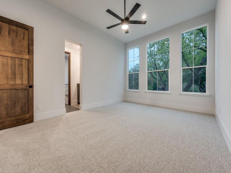 Spacious, unfurnished interior of a new home in , Dallas (Image 14).
