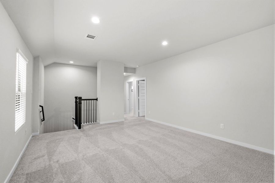 Spacious, unfurnished interior of a new home in Cypresswood Landing, Humble (Image 25).