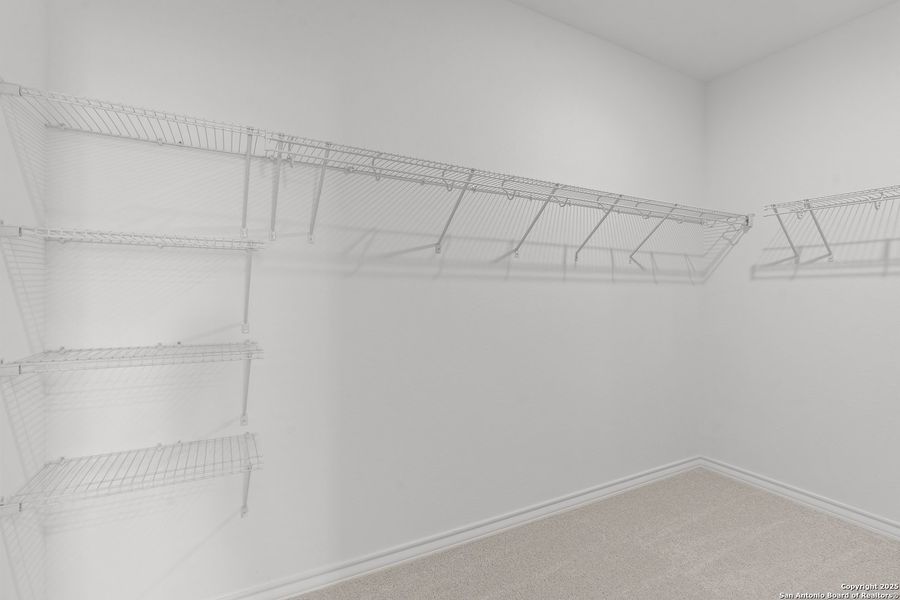 Spacious, unfurnished interior of a new home in Horizon Ridge, San Antonio (Image 25).