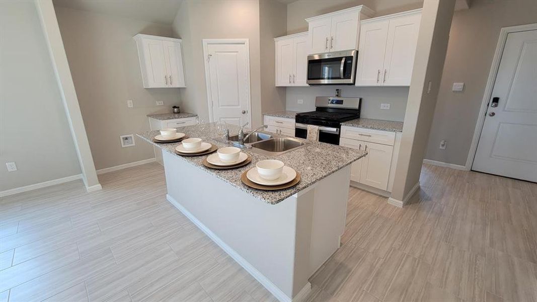 Furnished interior view inside a new home in Highlands at Chapel Creek, Fort Worth (Image 7). Furnished interior view inside a new home in Highlands at Chapel Creek, Fort Worth (Image 7).